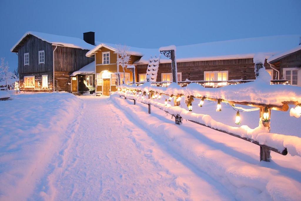 Elves Village Hotel Köngäs Buitenkant foto