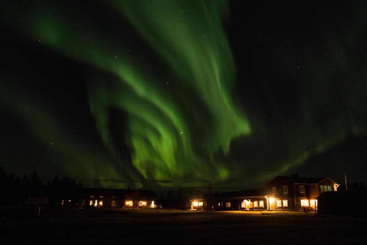 Elves Village Hotel Köngäs Buitenkant foto