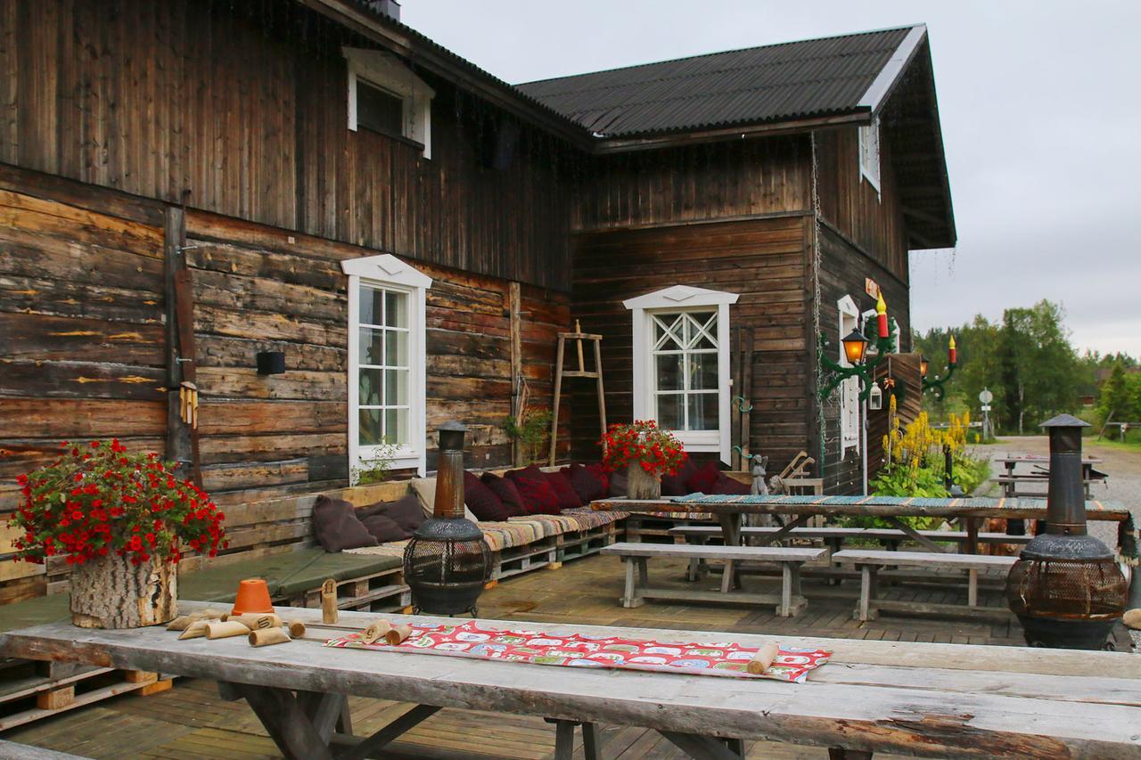 Elves Village Hotel Köngäs Buitenkant foto