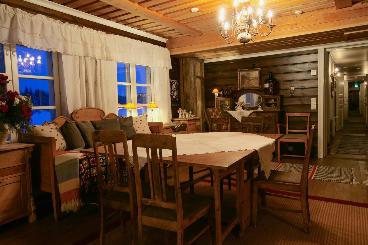 Elves Village Hotel Köngäs Buitenkant foto