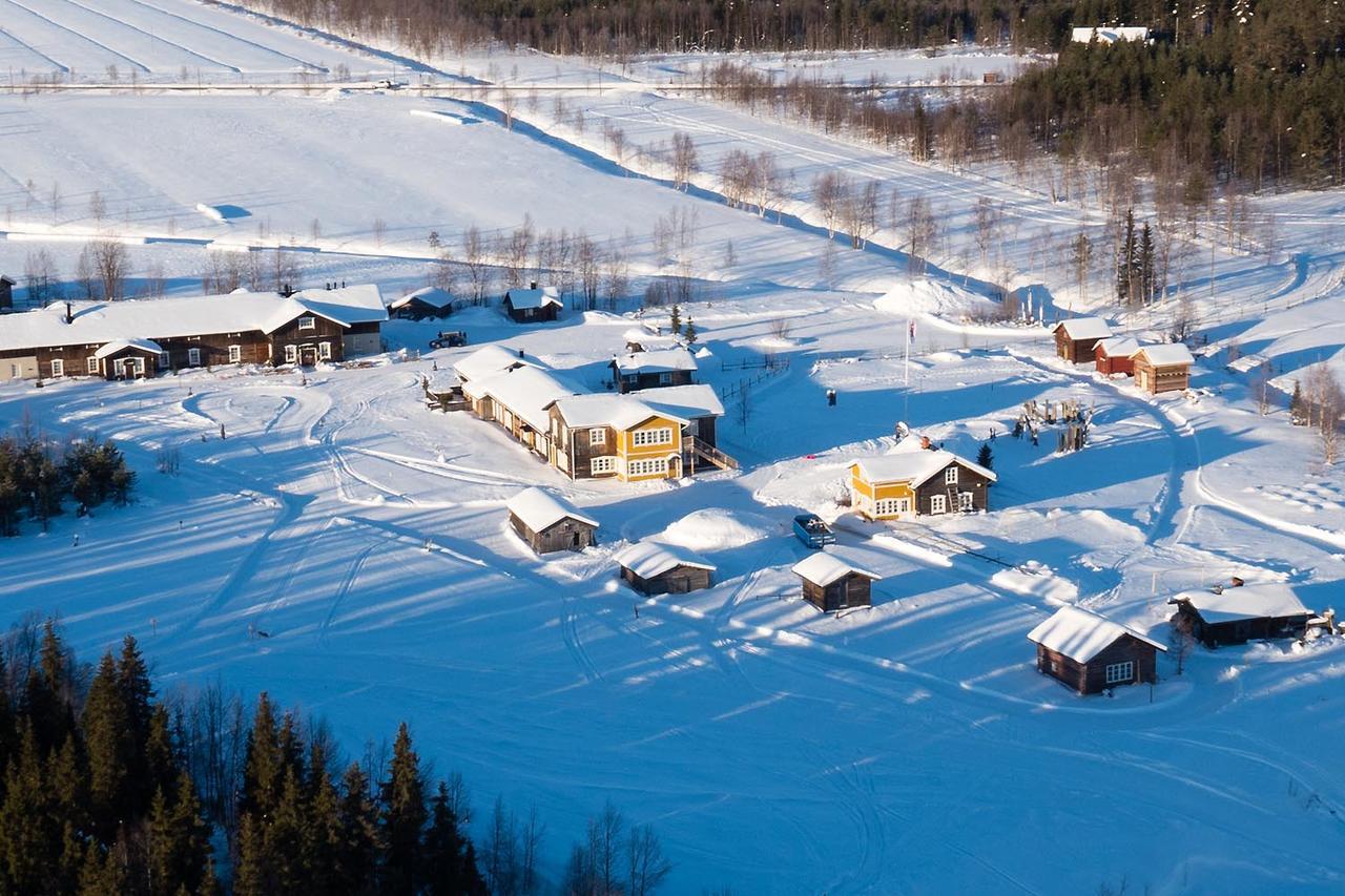 Elves Village Hotel Köngäs Buitenkant foto